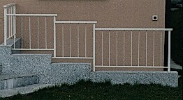Détail des barrauds et de la main courante