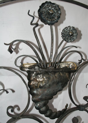 Ferronnerie d'art, motif floral