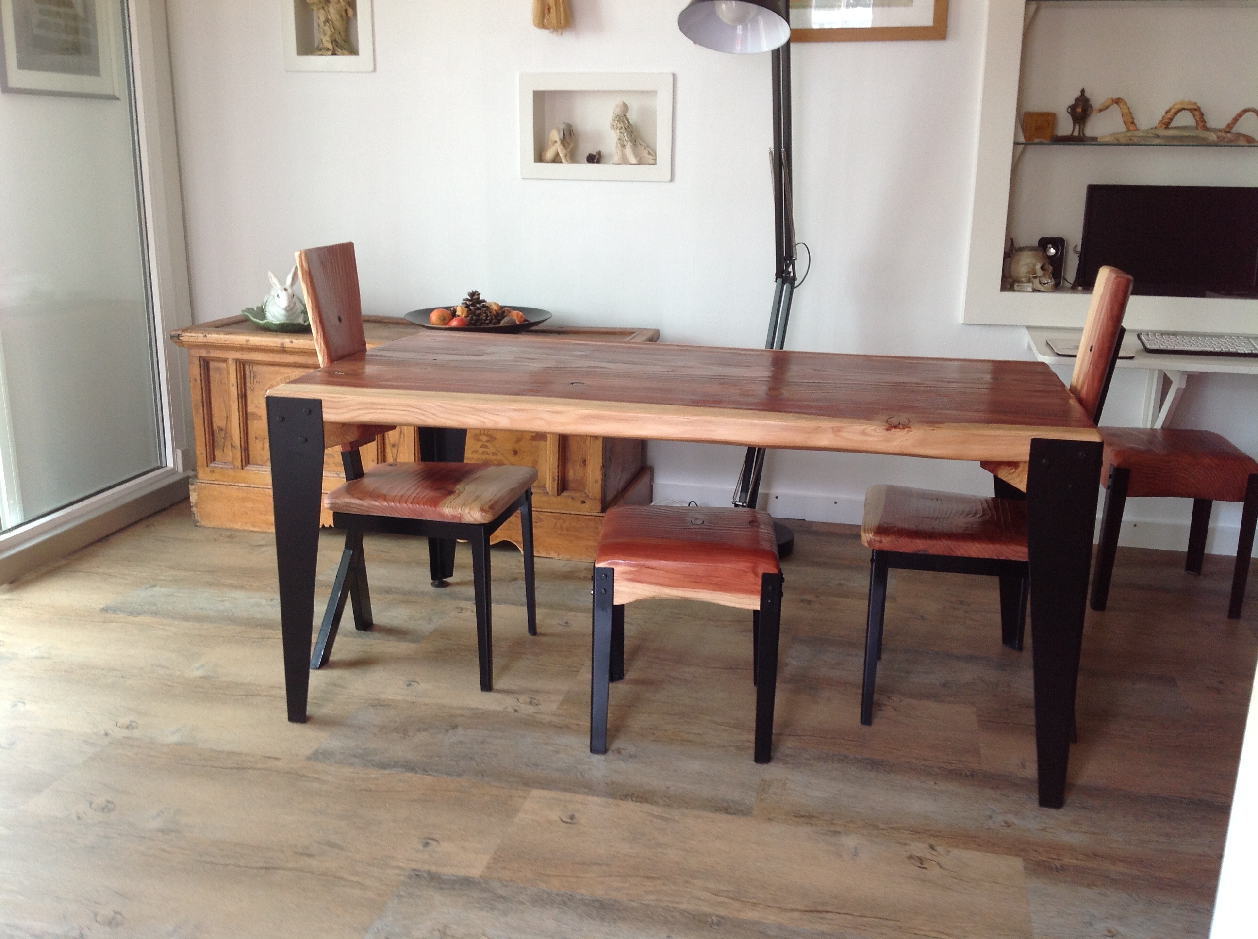 Pieds de table en métal sur mesure