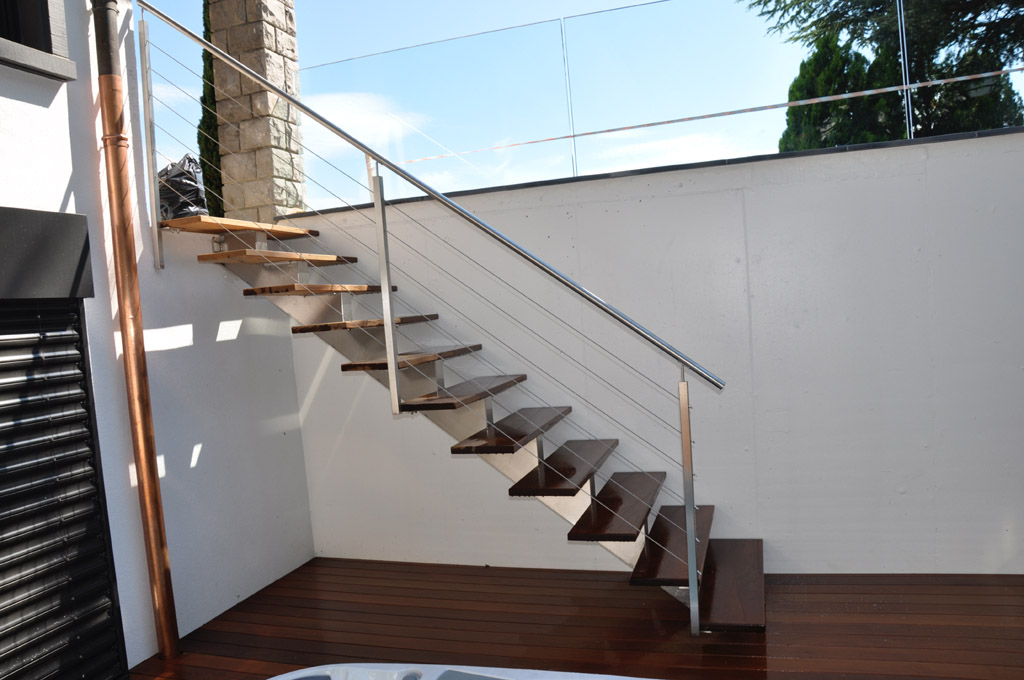 Escalier inox, filières câbles